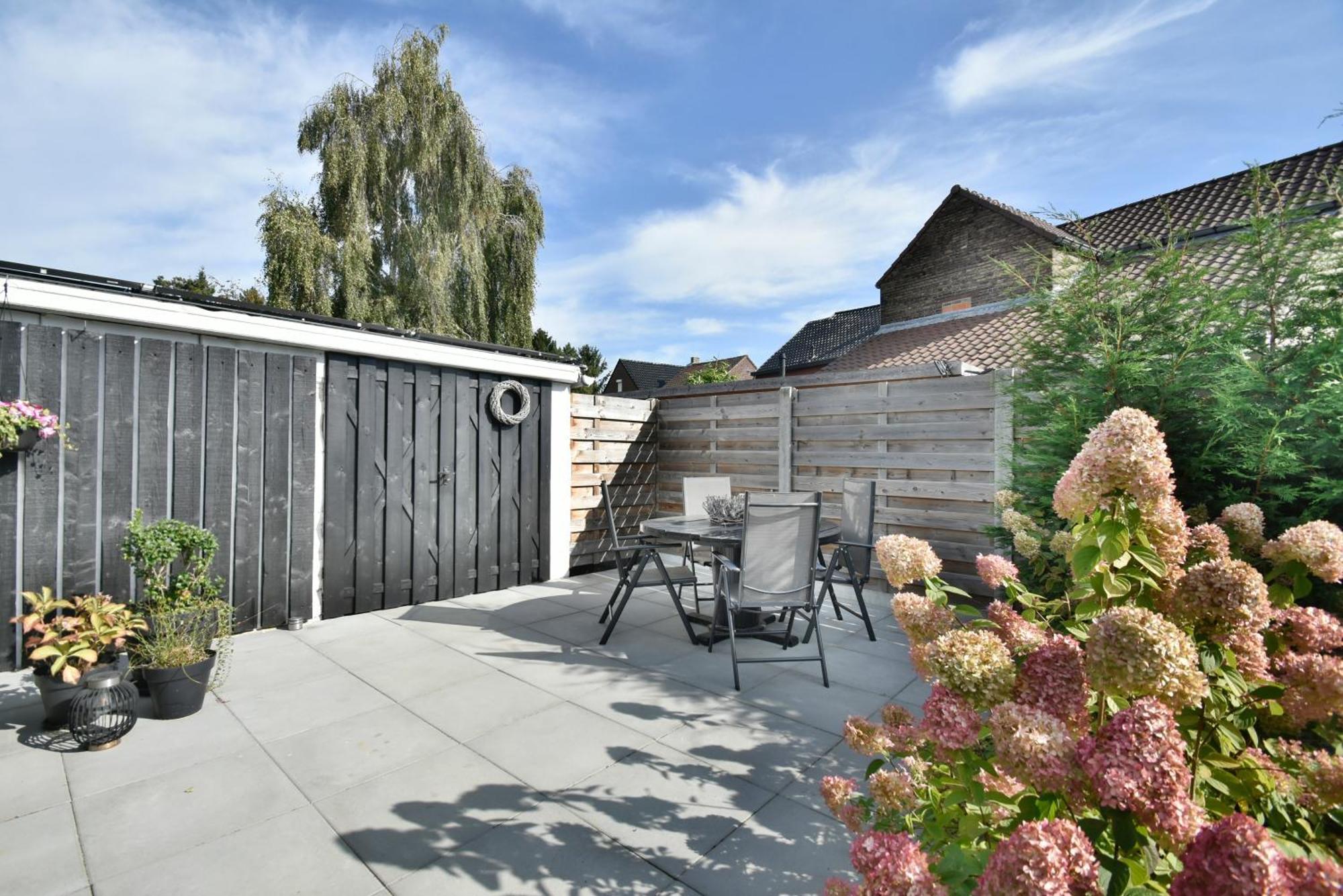 Stylish Home Near Maastricht Alicias House Lanaken Exterior foto
